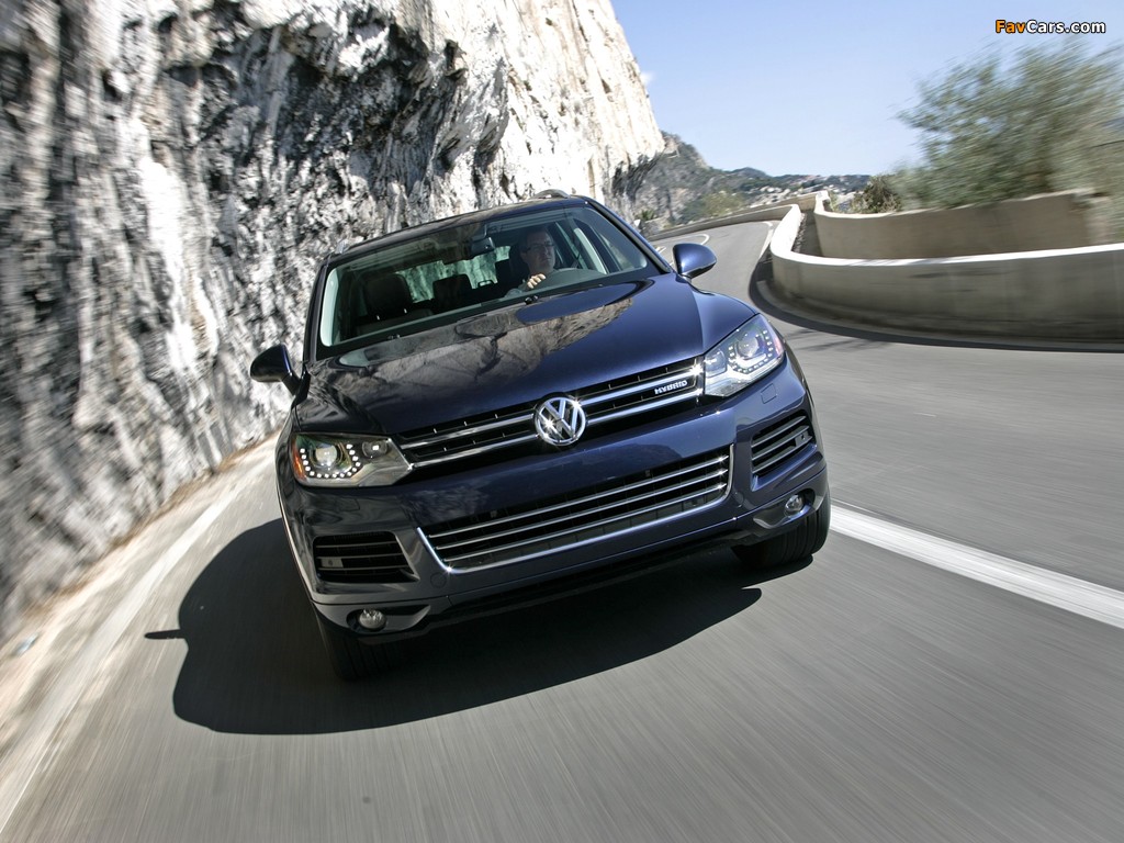 Volkswagen Touareg Hybrid US-spec 2010 photos (1024 x 768)