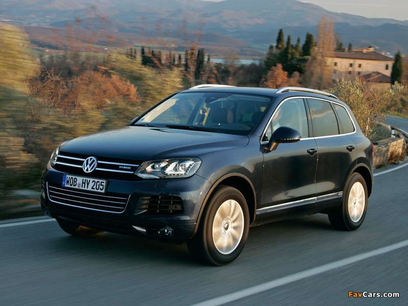 Volkswagen Touareg Hybrid 2010 wallpapers (800 x 600)