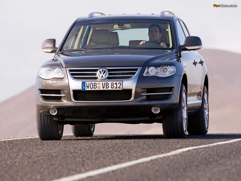 Volkswagen Touareg V10 TDI 2007–09 wallpapers (1024 x 768)