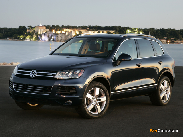 Volkswagen Touareg Hybrid US-spec 2010 wallpapers (640 x 480)