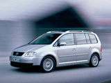 Images of Volkswagen Touran 2003–06