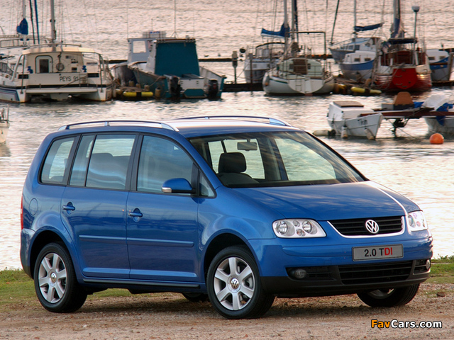 Images of Volkswagen Touran ZA-spec 2003–06 (640 x 480)