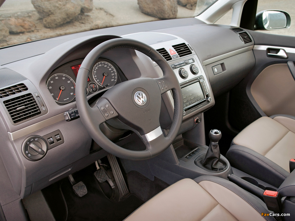Images of Volkswagen Touran 2006–10 (1024 x 768)
