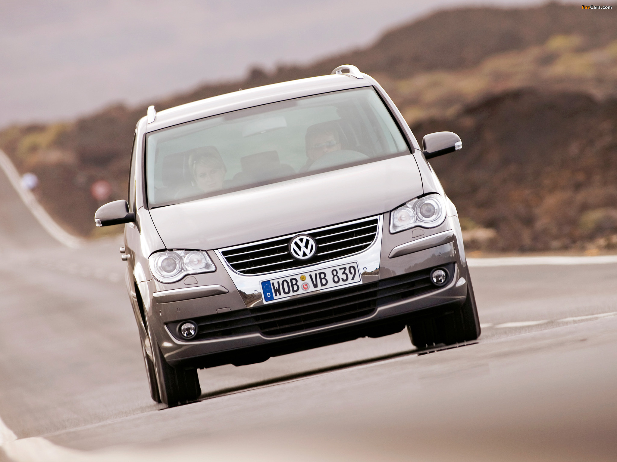 Images of Volkswagen Touran 2006–10 (2048 x 1536)