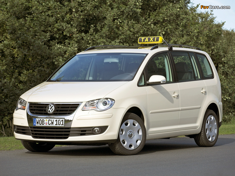 Images of Volkswagen Touran EcoFuel Taxi 2007–10 (800 x 600)