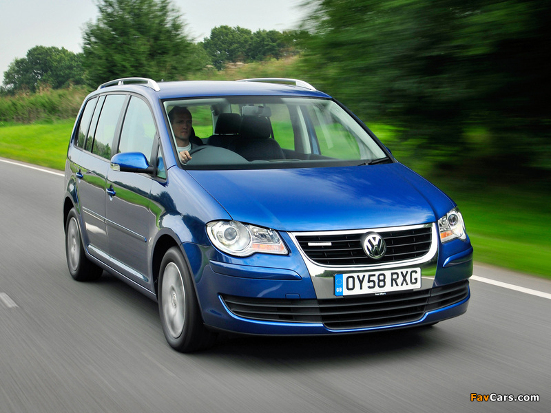 Images of Volkswagen Touran BlueMotion 2008–10 (800 x 600)