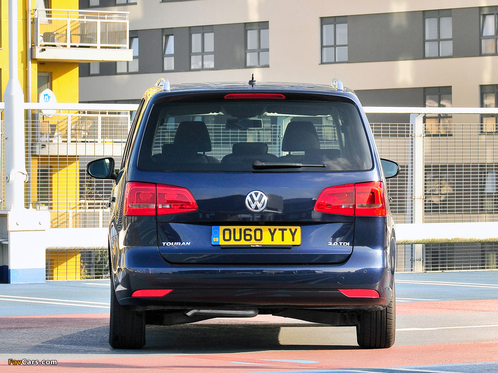 Images of Volkswagen Touran UK-spec 2010 (1024 x 768)