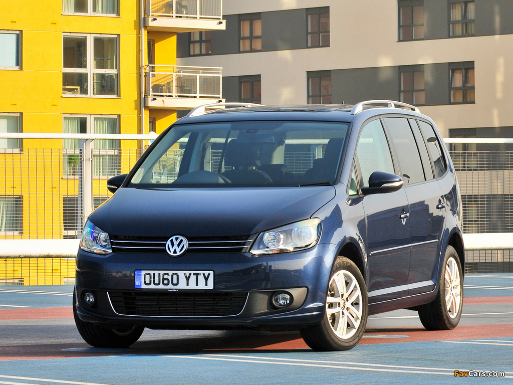Images of Volkswagen Touran UK-spec 2010 (1024 x 768)