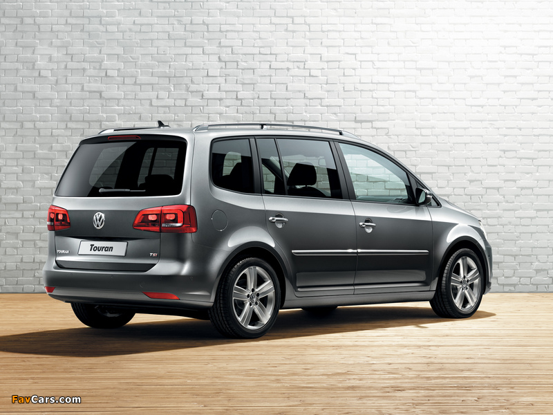 Images of Volkswagen Touran 2010 (800 x 600)