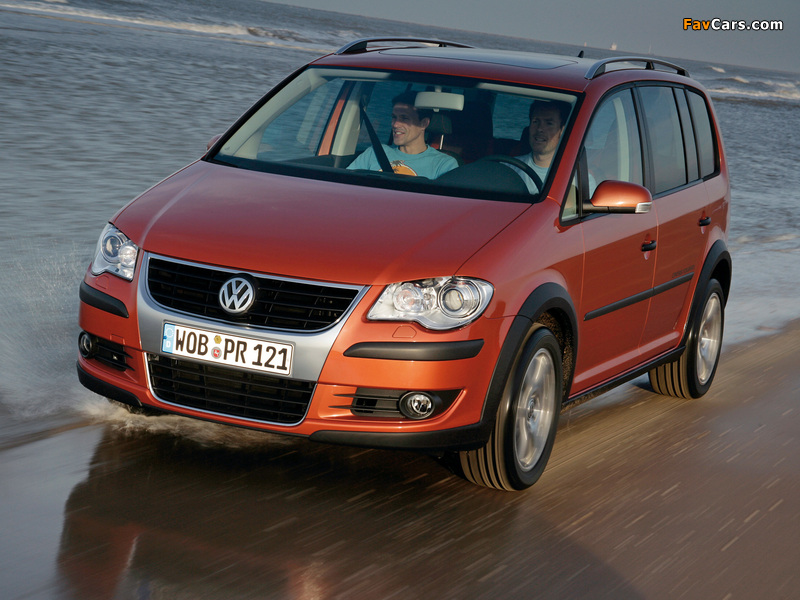 Photos of Volkswagen CrossTouran 2007 (800 x 600)