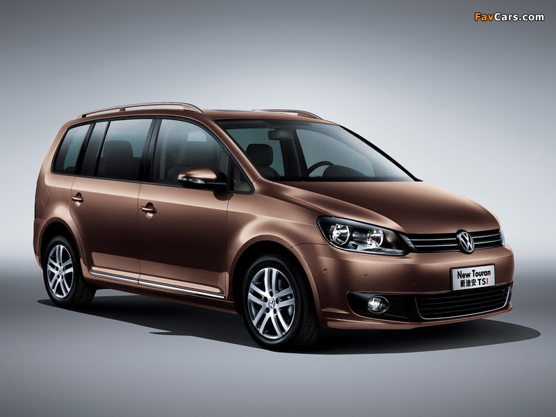 Photos of Volkswagen Touran CN-spec 2010 (800 x 600)