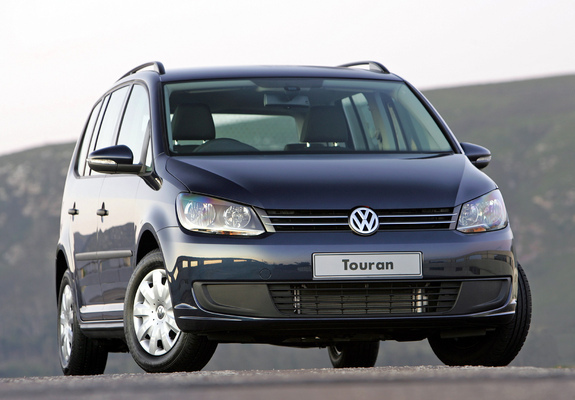 Photos of Volkswagen Touran ZA-spec 2010