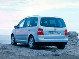 Pictures of Volkswagen Touran 2003–06