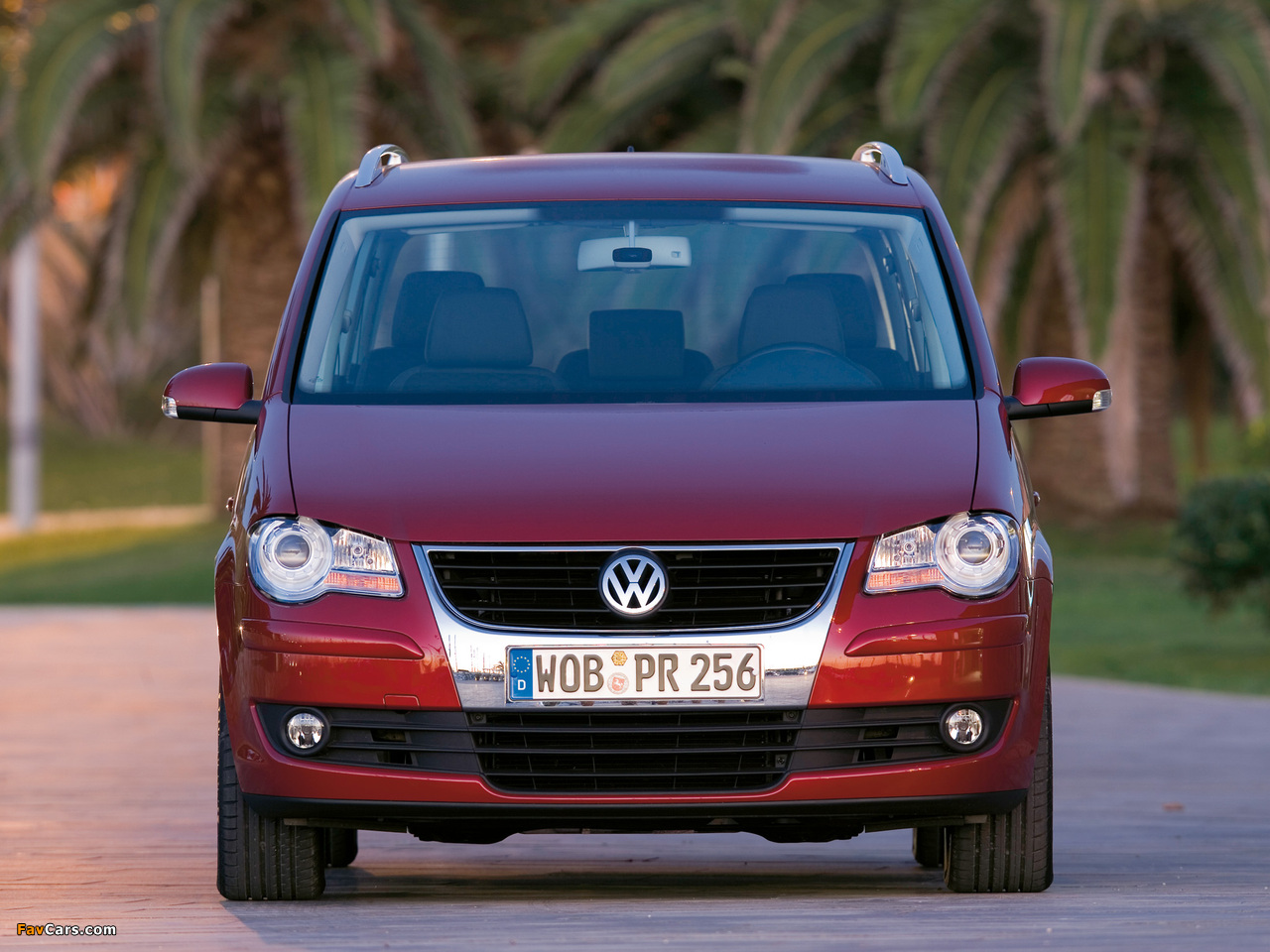 Pictures of Volkswagen Touran 2006–10 (1280 x 960)