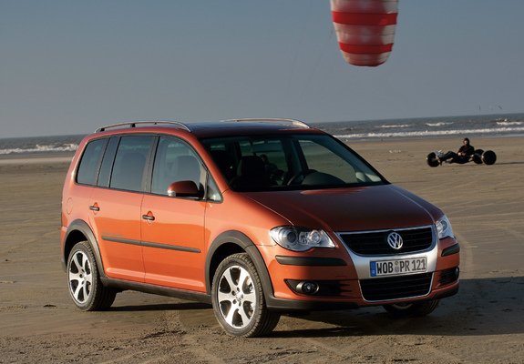 Pictures of Volkswagen CrossTouran 2007