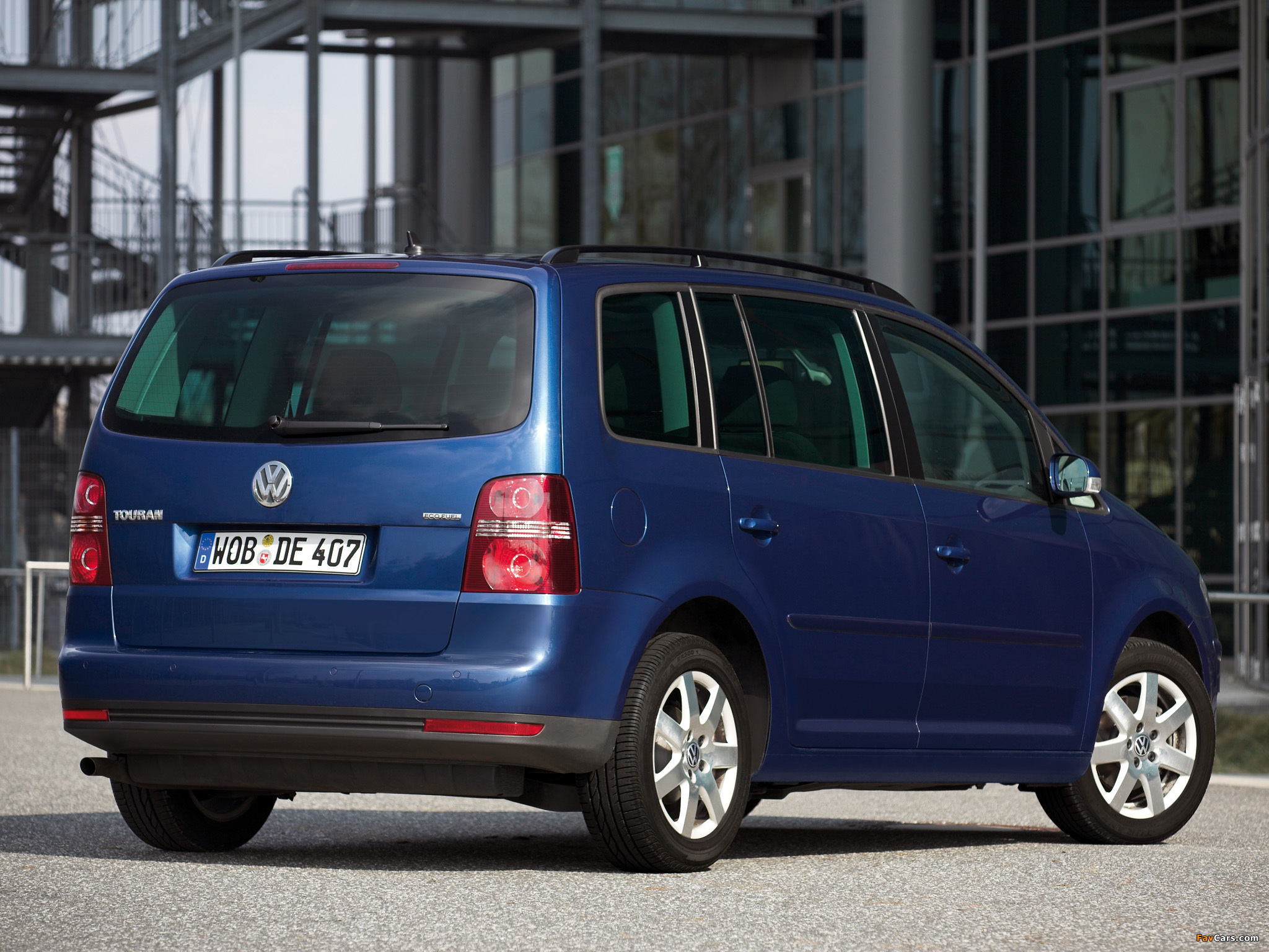 Pictures of Volkswagen Touran EcoFuel 2007–10 (2048 x 1536)
