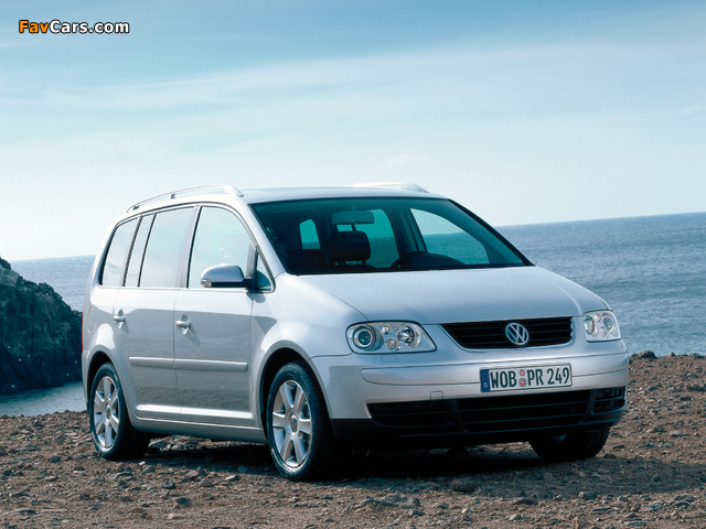 Volkswagen Touran 2003–06 images (640 x 480)