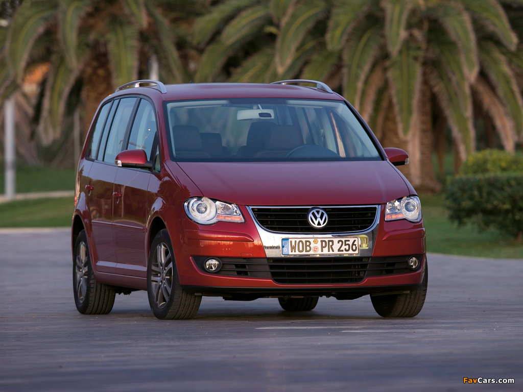 Volkswagen Touran 2006–10 images (1024 x 768)