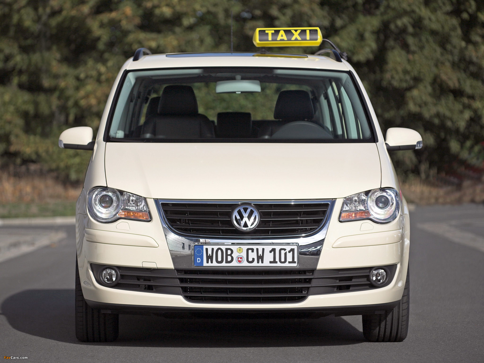 Volkswagen Touran EcoFuel Taxi 2007–10 pictures (2048 x 1536)