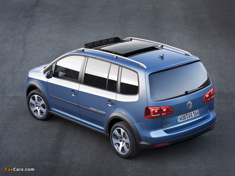 Volkswagen CrossTouran 2010 images (800 x 600)