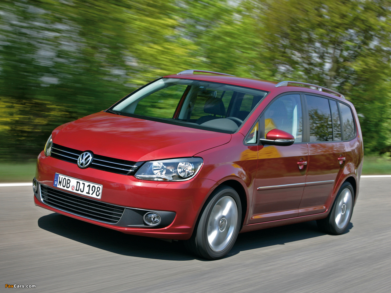 Volkswagen Touran 2010 photos (1280 x 960)