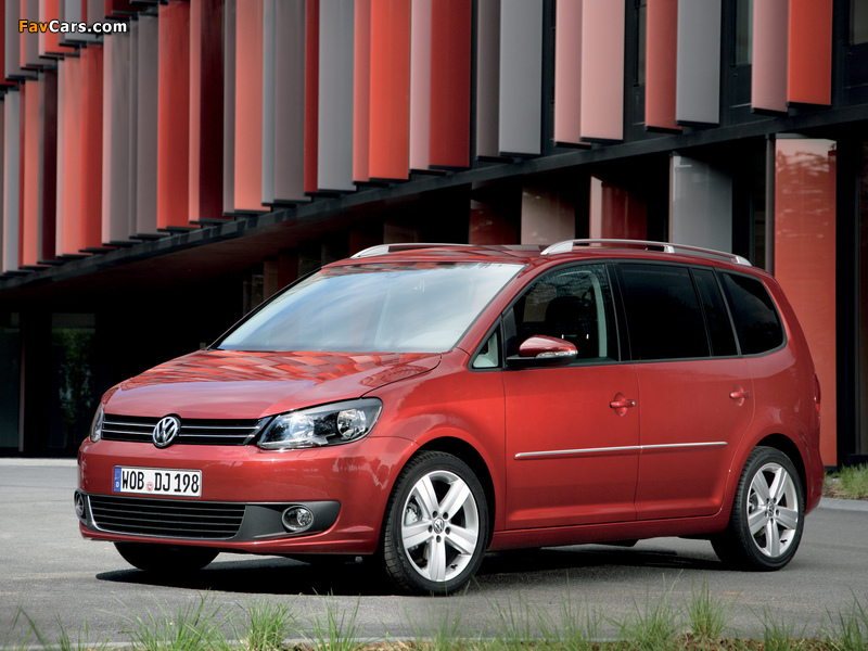 Volkswagen Touran 2010 wallpapers (800 x 600)