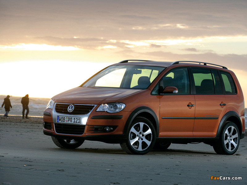 Volkswagen CrossTouran 2007 wallpapers (800 x 600)