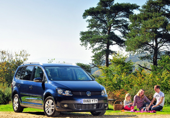 Volkswagen Touran UK-spec 2010 wallpapers