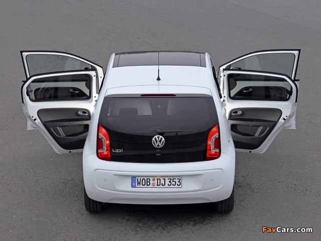 Volkswagen up! White 5-door 2012 photos (640 x 480)