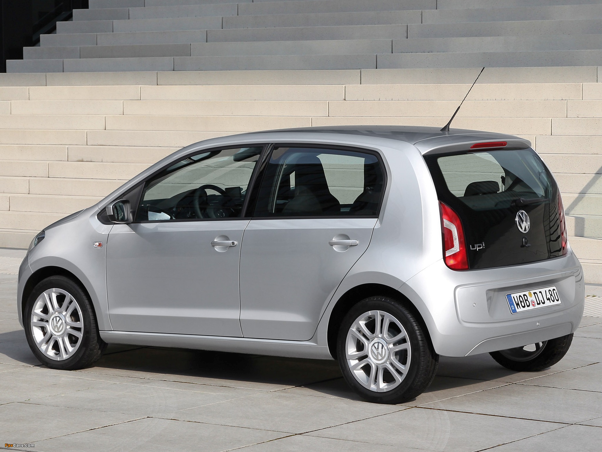 Volkswagen up! 5-door 2012 pictures (2048 x 1536)