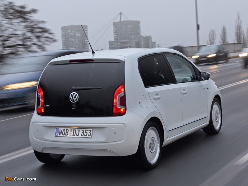Volkswagen up! White 5-door 2012 pictures (800 x 600)