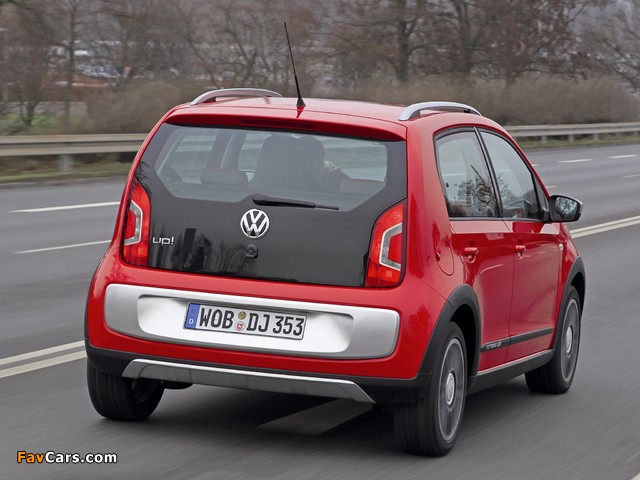 Volkswagen cross up! Prototype 2012 pictures (640 x 480)