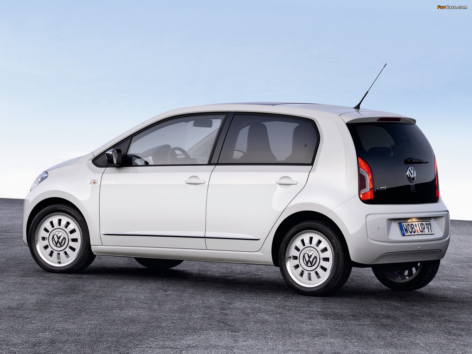 Volkswagen up! White 5-door 2012 pictures (1600 x 1200)