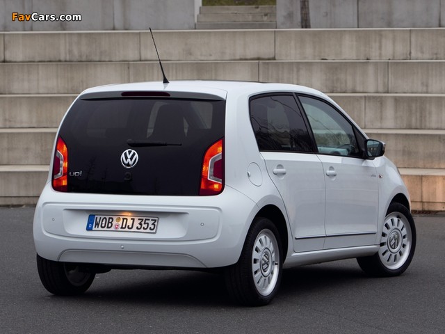 Volkswagen up! White 5-door 2012 wallpapers (640 x 480)