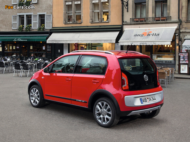 Volkswagen cross up! 2013 pictures (640 x 480)