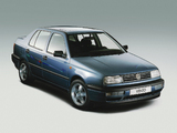 Images of Volkswagen Vento GL