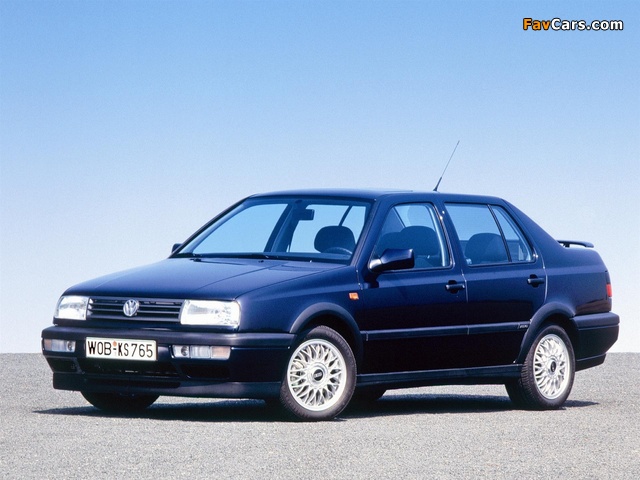 Volkswagen Vento VR6 1992–98 wallpapers (640 x 480)