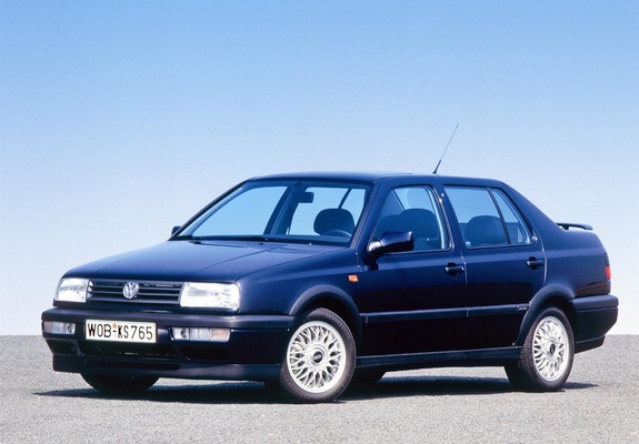Volkswagen Vento VR6 1992–98 wallpapers