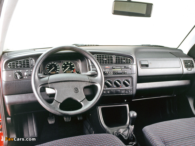 Volkswagen Vento 1991–98 wallpapers (640 x 480)