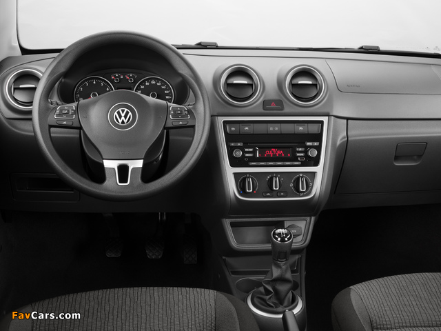 Volkswagen Voyage 2012 photos (640 x 480)