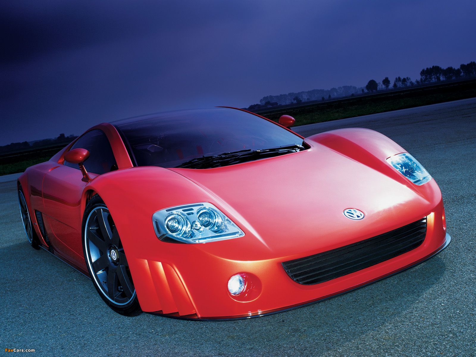 Photos of Volkswagen W12 Coupe Concept 2001 (1600 x 1200)