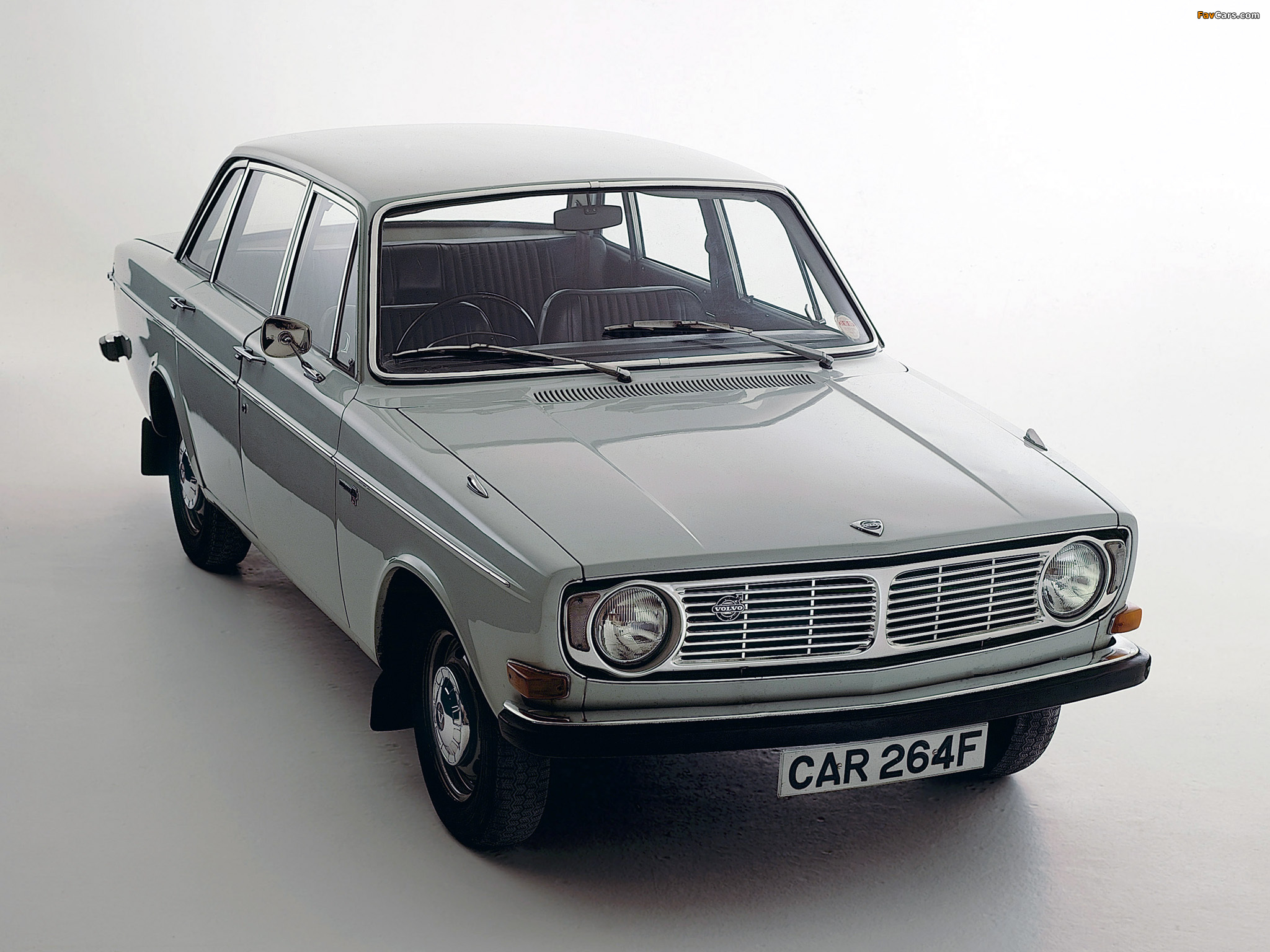 Photos of Volvo 144 UK-spec 1967–71 (2048 x 1536)