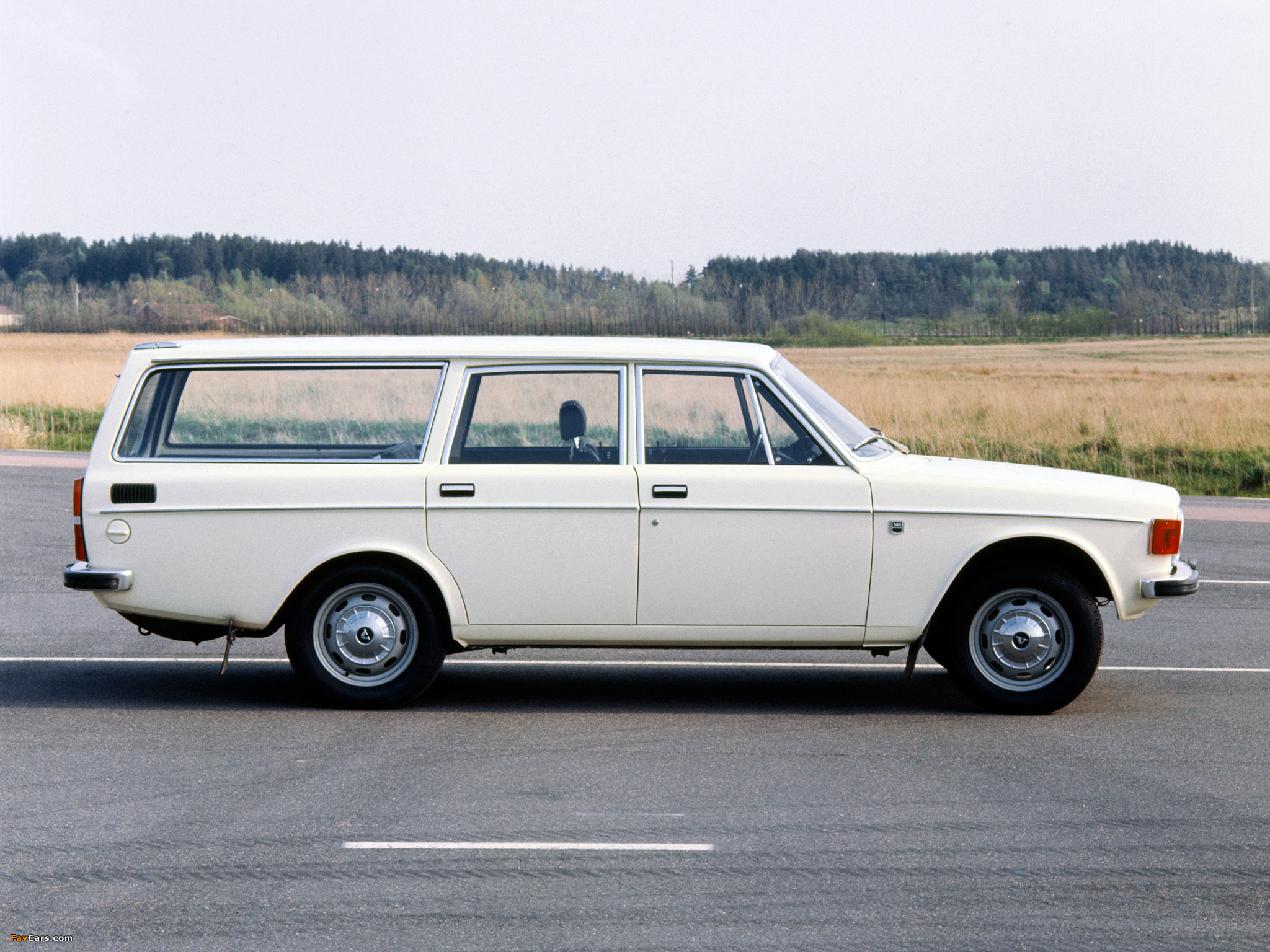 Photos of Volvo 145 1973–74 (2048 x 1536)