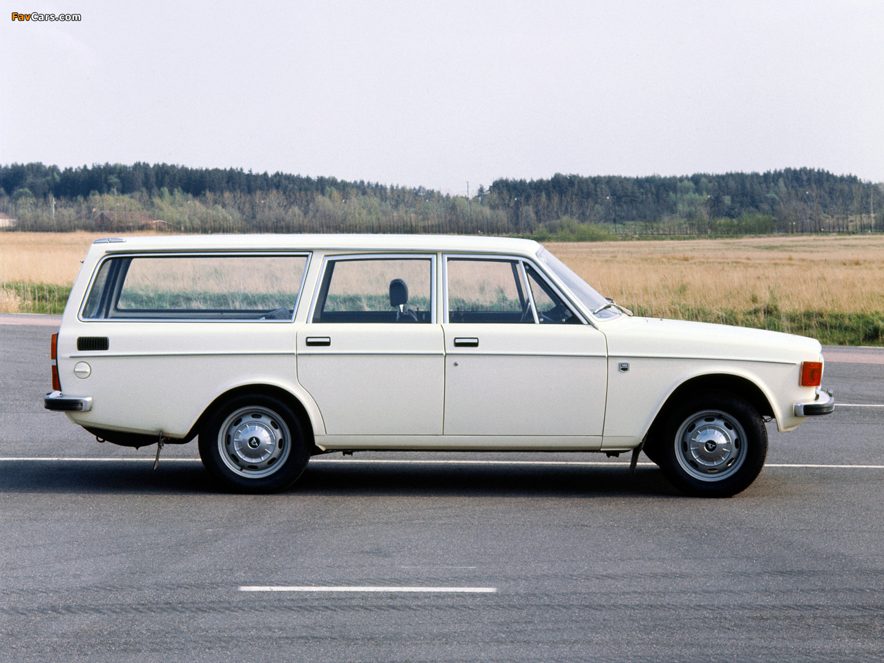 Photos of Volvo 145 1973–74 (1280 x 960)