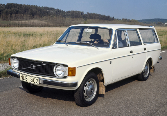 Volvo 145 1973–74 pictures