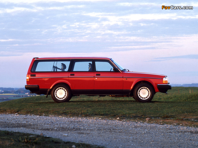 Photos of Volvo 240 GLT 1989–93 (640 x 480)