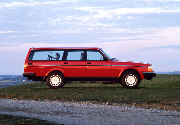 Photos of Volvo 240 GLT 1989–93