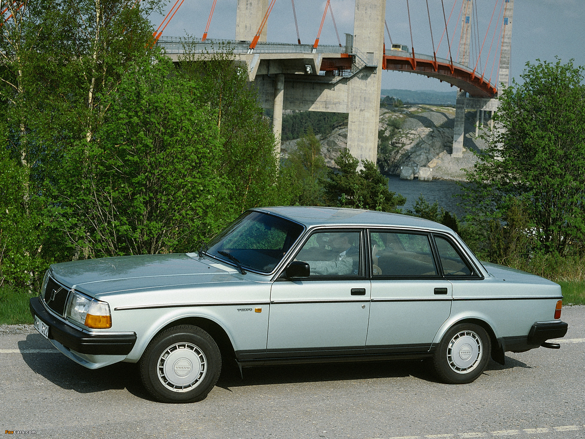 Pictures of Volvo 240 GL 1986–93 (1920 x 1440)