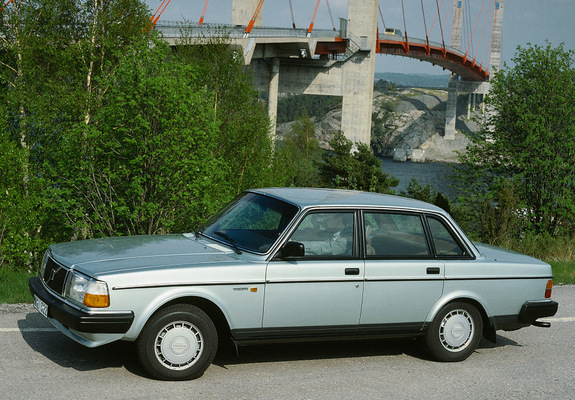 Pictures of Volvo 240 GL 1986–93