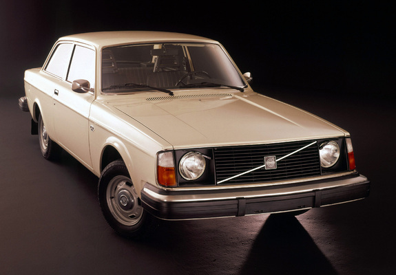 Volvo 242 L 1975 pictures